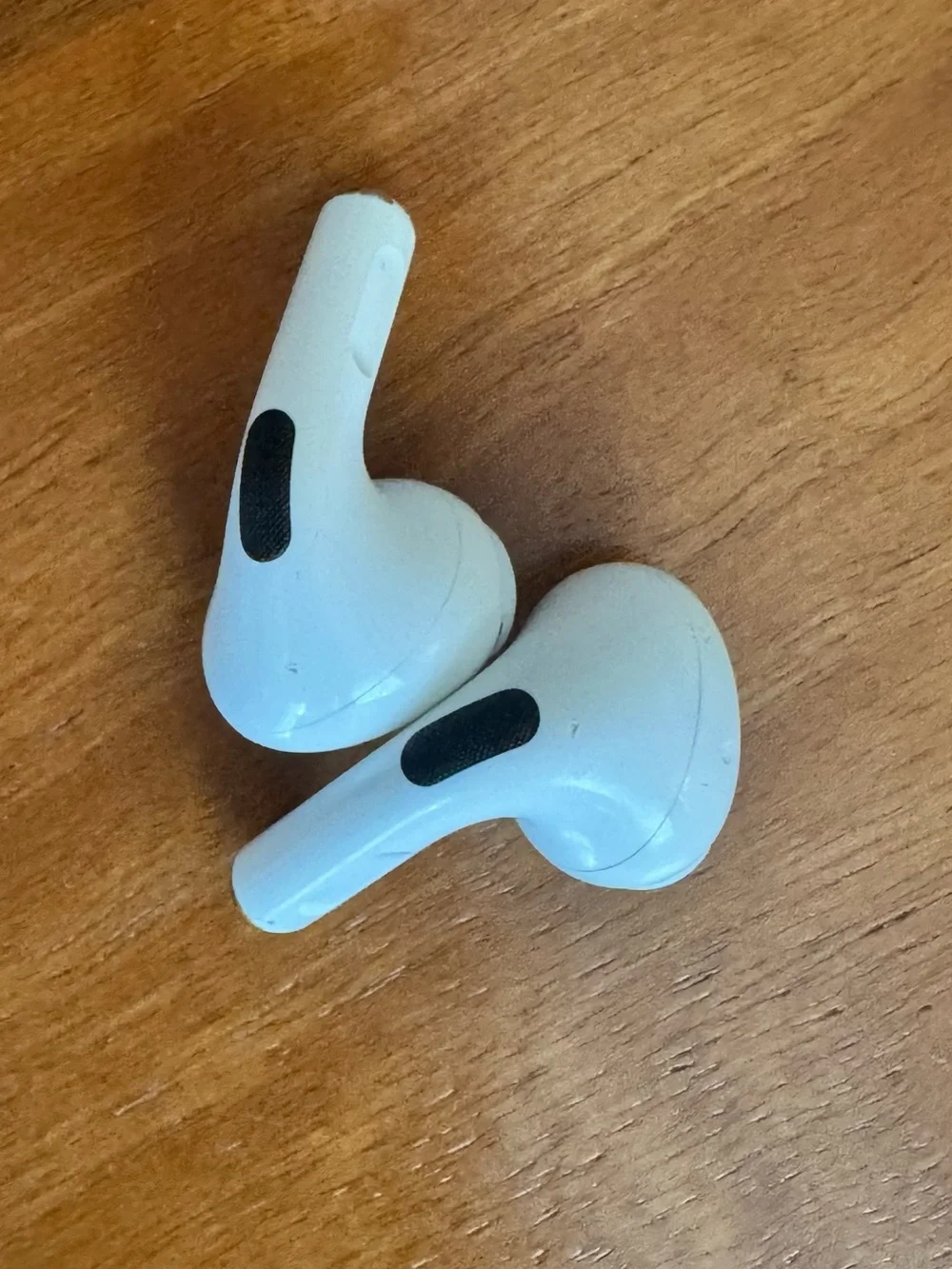 Apple White Bluetooth Earbuds Charging Case